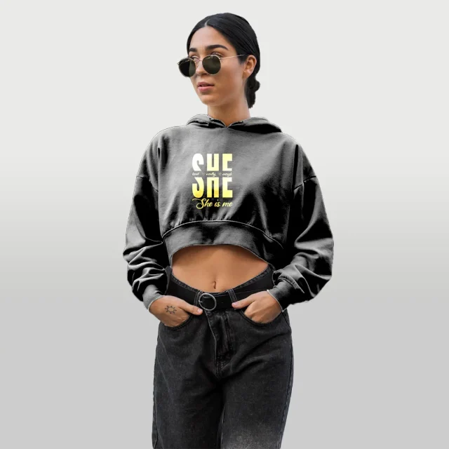 Sudadera Cropped "She Is Me"